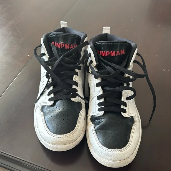 Kids Unisex Jumpman Jordan’s size 2.5 - Picture 3 of 7
